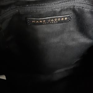 Marc Jacobs Bags - Marc Jacobs Leather Hobo Bag Marc Jacobs Bags - Marc Jacobs Leather Hobo Bag